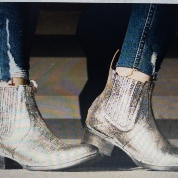 Freebird by Steven Shoes - Freebird Salamanca Gold Metallic Ankle Boots 8